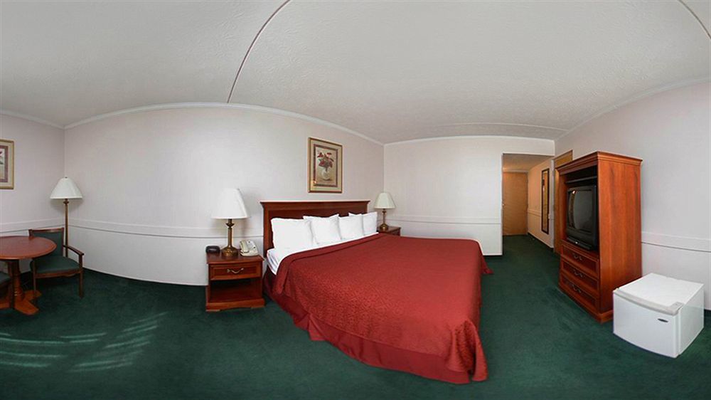 Holiday Inn Express - Williamsburg Busch Gardens Area, An Ihg Hotel Exterior photo